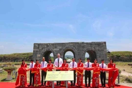 Mỹ tài trợ 92.500 USD bảo tồn Thành Nhà Hồ