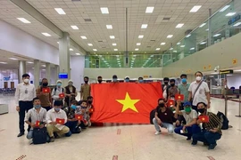 Đưa khoảng 200 công dân Việt Nam từ Nam Á về nước an toàn