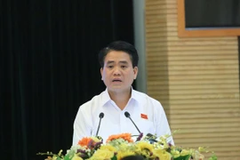 Chủ tịch Hà Nội đồng cảm với nỗi khổ của dân quanh bãi rác