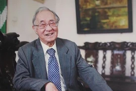 Nhà ngôn ngữ học Phan Ngọc qua đời ở tuổi 96