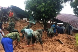 Tổng Bí thư, Chủ tịch nước Lào chia sẻ về thiên tai ở Việt Nam