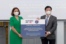Úc bàn giao cho Việt Nam 300.000 liều vaccine AstraZeneca
