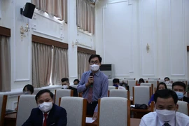 Học sinh mồ côi cha, mẹ do đại dịch COVID-19 có tư tưởng bỏ học