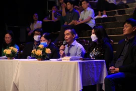 Con trai nhà thơ Xuân Quỳnh bật khóc khi xem nhạc kịch về mẹ