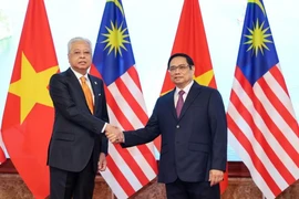 Thủ tướng Việt Nam và Thủ tướng Malaysia trao đổi về vấn đề Biển Đông 