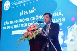 Cắt nguồn tài chính nuôi tin giả để bài trừ hành vi tạo tin giả
