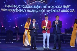 Kình ngư 'suốt ngày cứ bơi cứ bơi và cứ bơi' giành giải 'Gương mặt thể thao của năm'