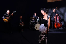 'Rồi như đá ngây ngô', album hát nhạc Trịnh theo phong cách jazz