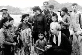 Chủ tịch Hồ Chí Minh, con người của thời cuộc