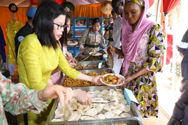 Việt Nam đưa dưa muối xào, bánh rán đến lễ kỷ niệm của Liên Hợp Quốc