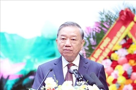 Tổng Bí thư: Đầu tư thích đáng, bảo đảm vũ khí trang bị cho các lực lượng tiến lên hiện đại