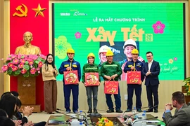 Tặng gần 30.000 phần quà cho công nhân trong 'Xây Tết 2026'
