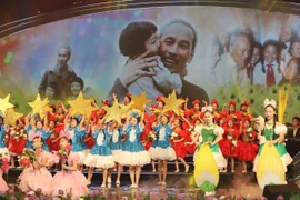 Đêm nghệ thuật 'Sáng mãi tên Người': Kết nối thế hệ bằng âm nhạc hiện đại về Bác