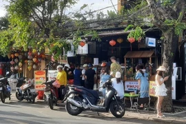 Du khách bị ngộ độc khởi kiện bánh mì Phượng, tín hiệu đáng mừng! 