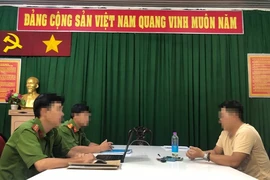 Công an xử phạt người quay CSGT đo nồng độ cồn rồi xuyên tạc
