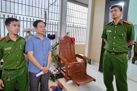 Giám đốc chi nhánh Văn phòng đăng ký đất đai huyện Đạ Huoai bị cáo buộc nhận hối lộ