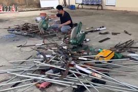'Đổi' hơn 1,3 tấn gạo thu về hàng trăm vũ khí trong dân