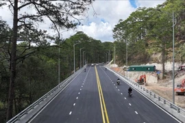 Đèo Prenn đã thông, đường du xuân Đà Lạt cực thoáng