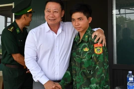Chủ tịch tỉnh Tây Ninh 'xông đất' biên phòng đầu năm mới