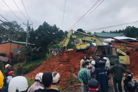 Quốc lộ 27 đã thông xe sau sự cố sạt lở đất khiến 2 người thương vong