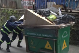 Tôn vinh những người lao động thầm lặng vì thành phố hoa tươi đẹp