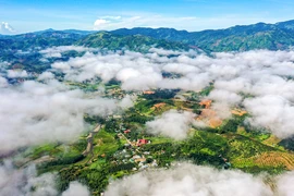 2 huyện miền núi của tỉnh Khánh Hòa thoát nghèo