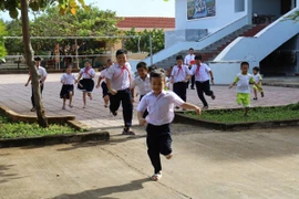 Rộn ràng khai giảng năm học mới ở đặc khu Trường Sa