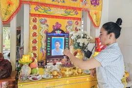 Công an Khánh Hòa thông tin vụ người mặc áo điện lực tử vong trên trụ điện