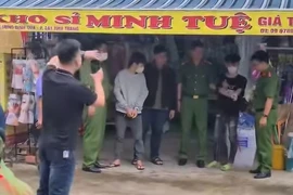 Bắt giữ 2 nghi phạm trong vụ người đàn ông tử vong trên vỉa hè