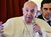 Giáo hoàng Francis quyên góp 500.000 đô la cho dân di cư