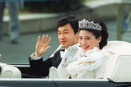 Nhật hoàng mới và gánh nặng truyền thống Hoàng gia