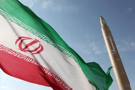 Iran chính thức ngừng thực thi cam kết thoả thuận hạt nhân