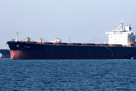 Mỹ khiến Trung Quốc ngừng mua dầu từ Iran