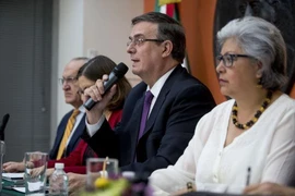 Mỹ, Mexico bắt đầu đối thoại về vấn đề biên giới