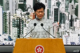 Lãnh đạo Hong Kong chính thức xin lỗi dân chúng