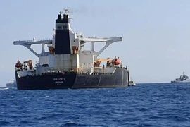 Iran cảnh báo sẽ bắt giữ tàu chở dầu của Anh để trả đũa