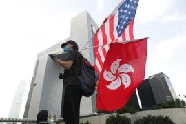 Hai phe nghị sĩ Hong Kong gặp các nhà lập pháp Mỹ