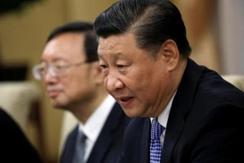 Ông Tập nói với ông Duterte biển Đông là tài sản Trung Quốc