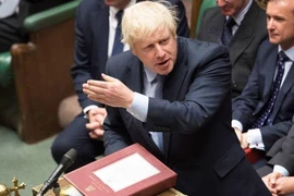 Thủ tướng Anh: Thà 'chiến đấu đến cùng' chứ không hoãn Brexit 