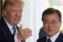 Ông Trump và ông Moon gặp riêng trước đàm phán với Triều Tiên
