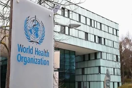 Bên ngoài trụ sở Tổ chức Y tế Thế giới (WHO) tại Geneva, Thụy Sĩ. Ảnh: REUTERS