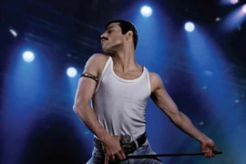 Nội dung liên quan diễn viên Rami Malek trong phim Bohemian Rhapsody bị kiểm duyệt. Ảnh: NICK DELANY/TWENTIETH CENTURY FOX