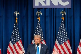 Tổng thống Mỹ Donald Trump phát biểu tại hội nghị toàn quốc đảng Cộng hòa hôm 24-8 tại TP Charlotte (bang Bắc Carolina). Ảnh: CBS NEWS
