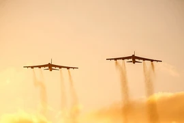Hai máy bay ném bom B-52 của Không quân Mỹ. Ảnh: REUTERS 