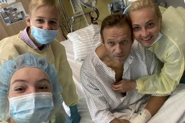 Tìm thấy chai nước có độc tại nơi ông Navalny từng ở 