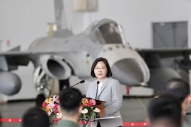 Bà Thái Anh Văn phát biểu hôm 22-9 tại căn cứ không quân Mã Công, Bành Hồ. Ảnh: CNA