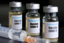 Vaccine ngừa COVID-19. 