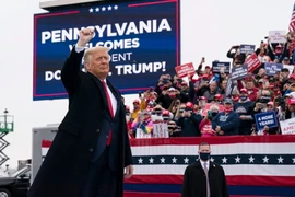 Tổng thống Donald Trump vận động tranh cử ở bang Pennsylvania hồi tháng 10. Ảnh: AP