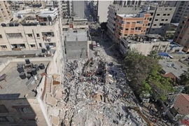 Khung cảnh đổ nát ở Dải Gaza sau khi hứng không kích từ Israel, ngày 16-5.