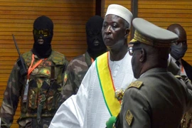 Tổng thống lâm thời của Mali Bah Ndaw tuyên thệ nhậm chức tại Bamako, Mali vào ngày 25-9-2020.